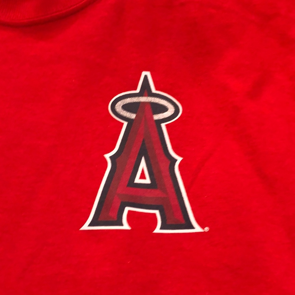 Los Angeles Angels Genuine Merchandise Red Tee new a Trout #27 tag less with tag